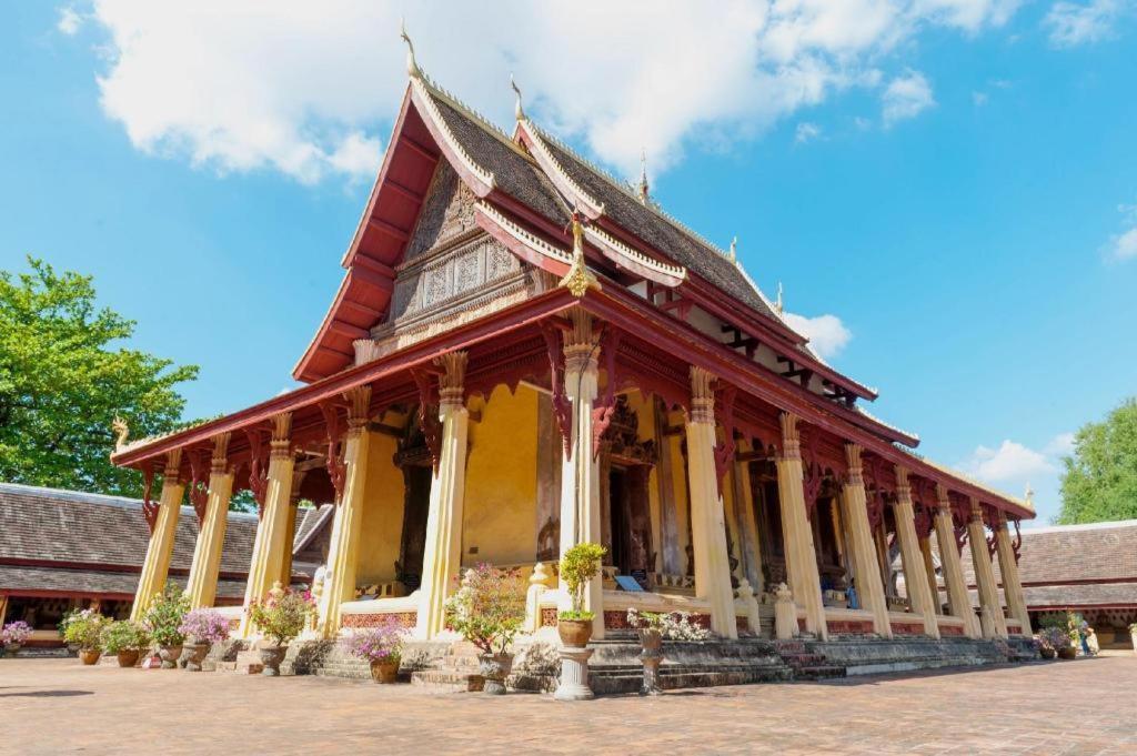 Leuxay Hotel Vientiane Extérieur photo