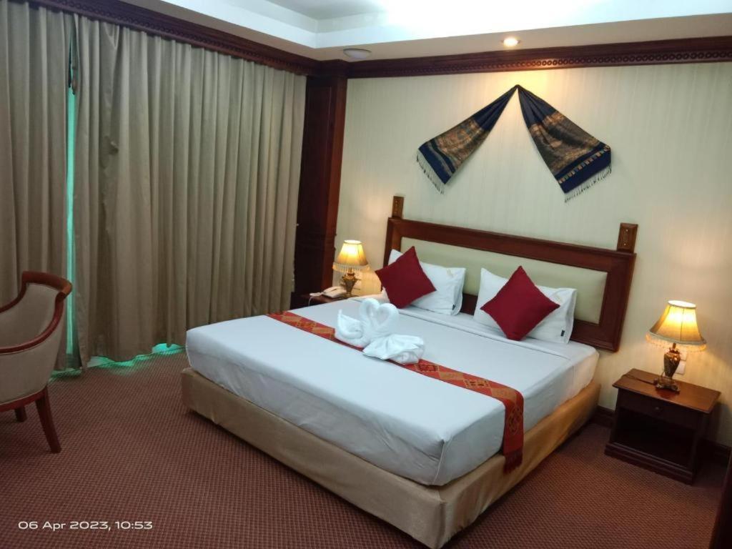 Leuxay Hotel Vientiane Extérieur photo