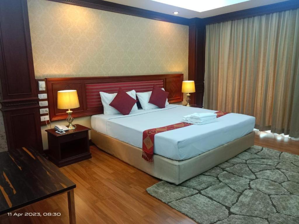 Leuxay Hotel Vientiane Extérieur photo