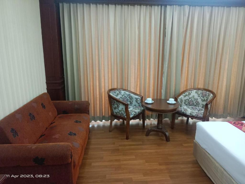 Leuxay Hotel Vientiane Extérieur photo